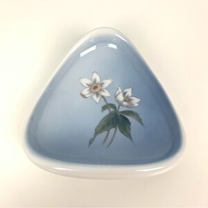 Copenhagen Blue White Flower Trinket Dish Triangle Denmark Handpainted Vtg
